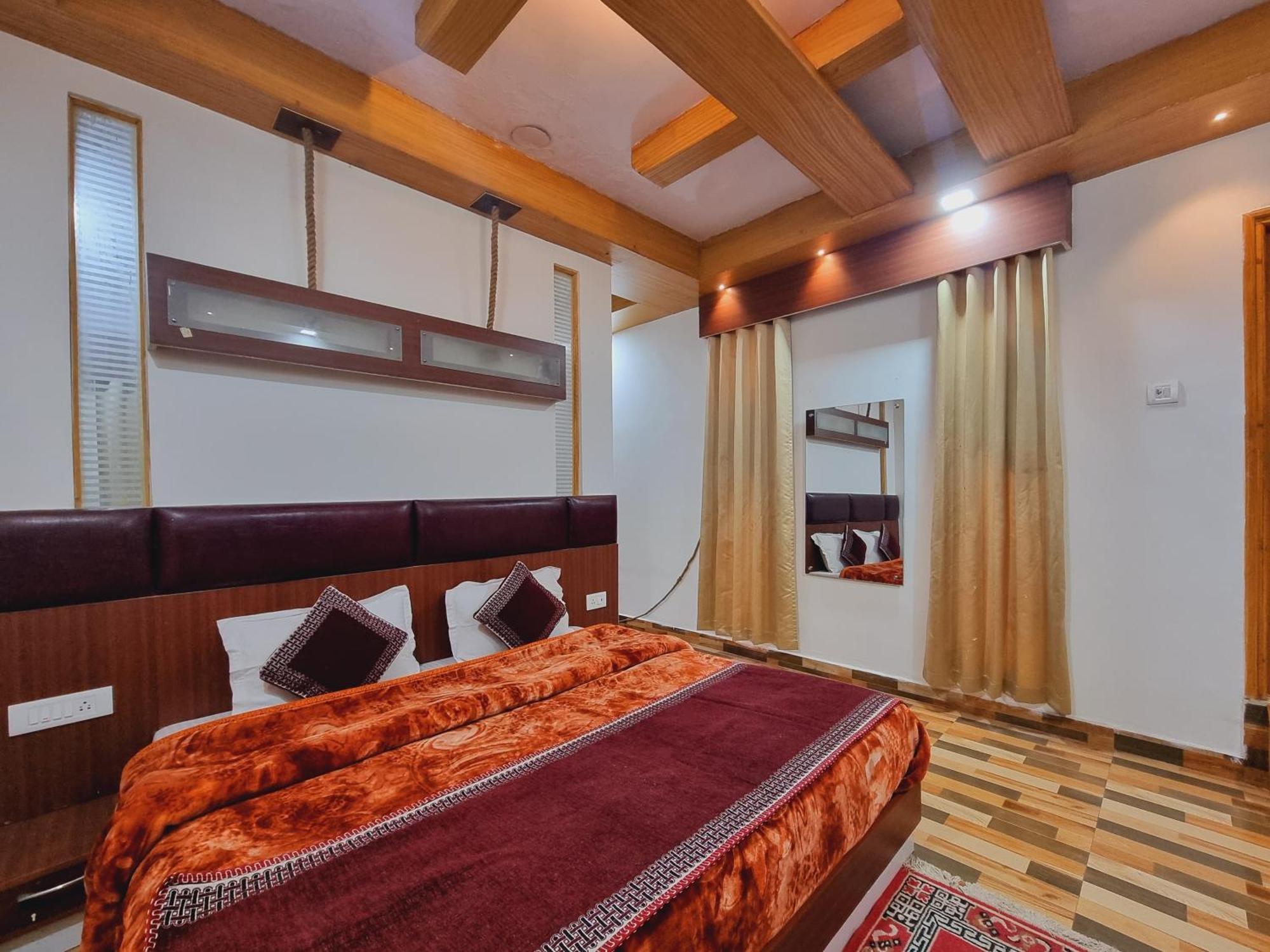 Wow Hotels Green View Далхаузи Экстерьер фото