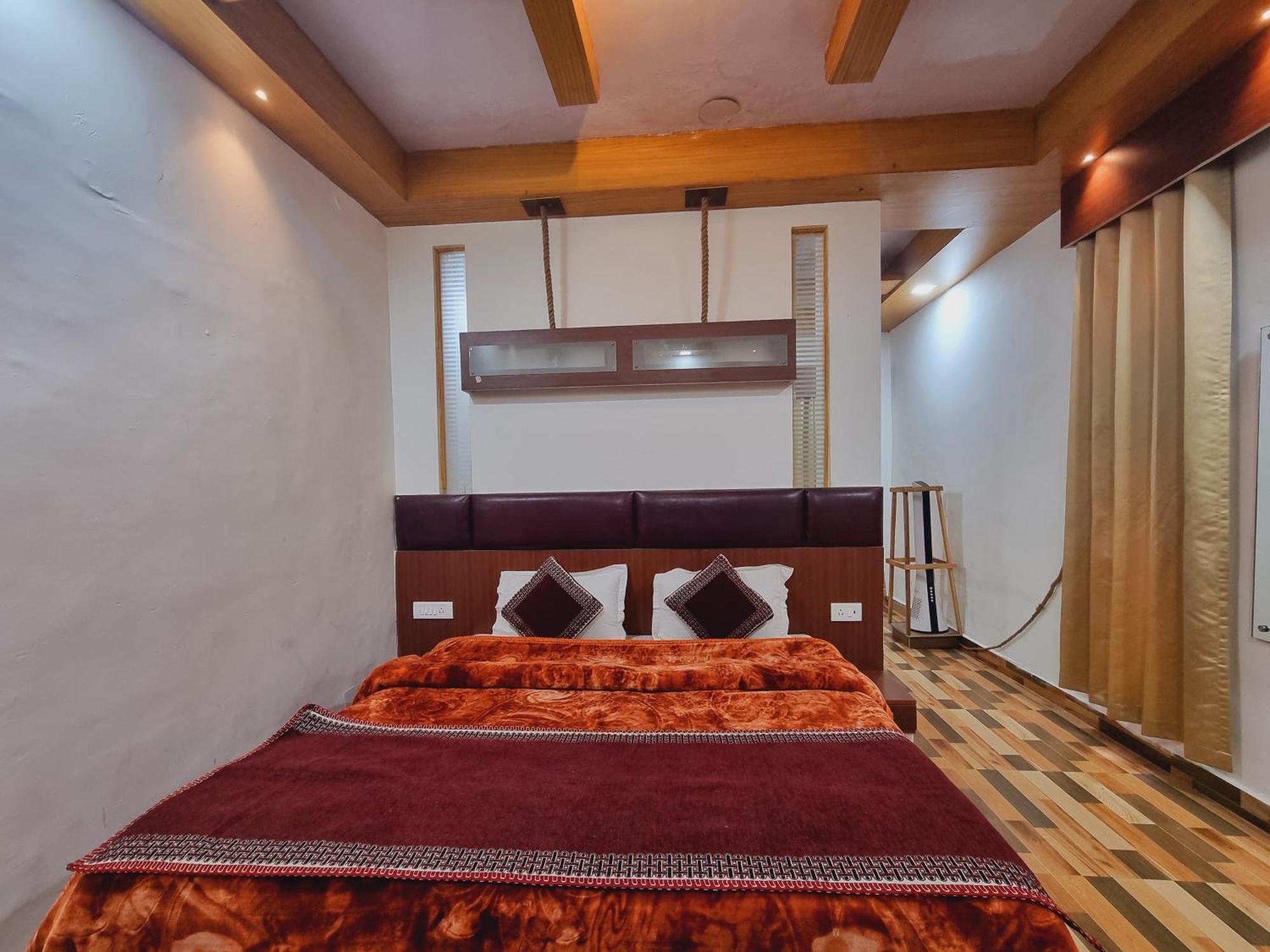 Wow Hotels Green View Далхаузи Экстерьер фото